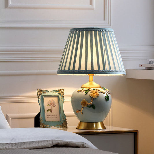 Traditional Chinese Ceramic Enamel Fabric 1-Light Table Lamp For Living Room