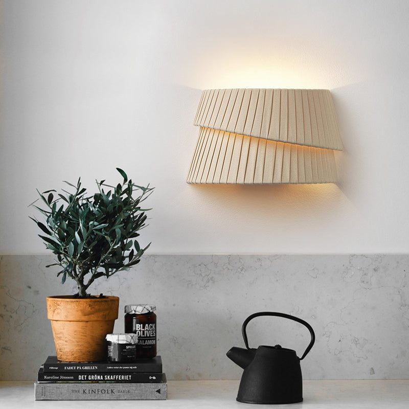 Traditional French Cream Half Circle Woven Fabric 1-Light Wall Sconce Lamp For Bedroom