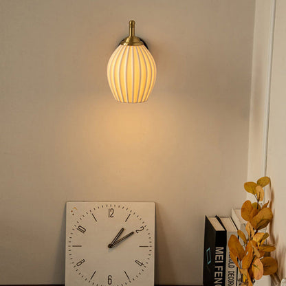 Traditional French Vintage Ceramic Glass Flower Shade Wood Base 1-Light Wall Sconce For Living Room