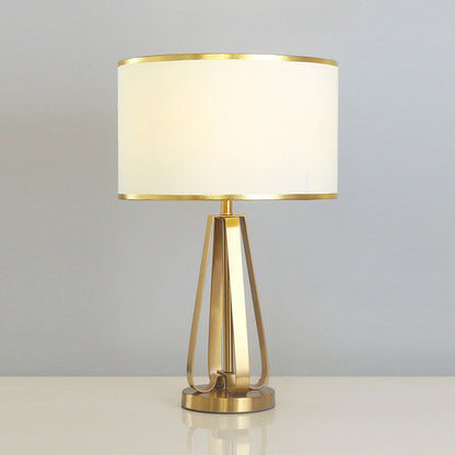 Modern Light Luxury Nordic Gold Iron Flower Shape 1-Light Table Lamp