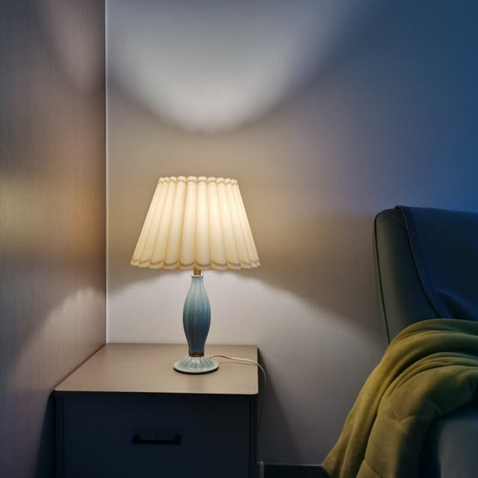 Modern Minimalist Creative Ceramic Petals 1-Light Table Lamp
