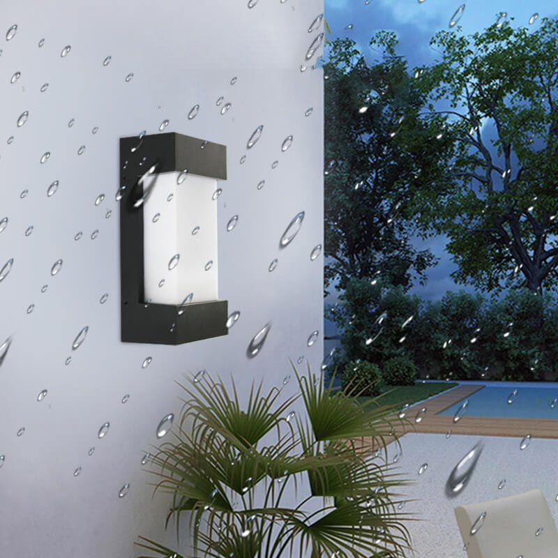 مصباح حائط LED خارجي مقاوم للماء مصنوع من الأكريليك بتصميم مربع بسيط وحديث 