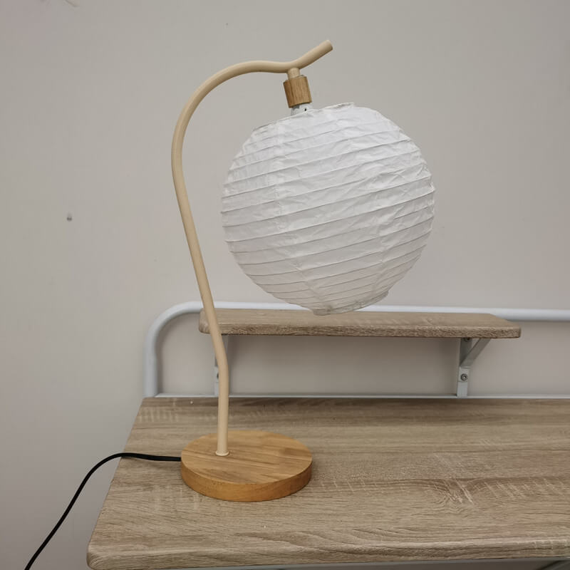 European Minimalist Pleated Solid Wood 1-Light Table Lamp