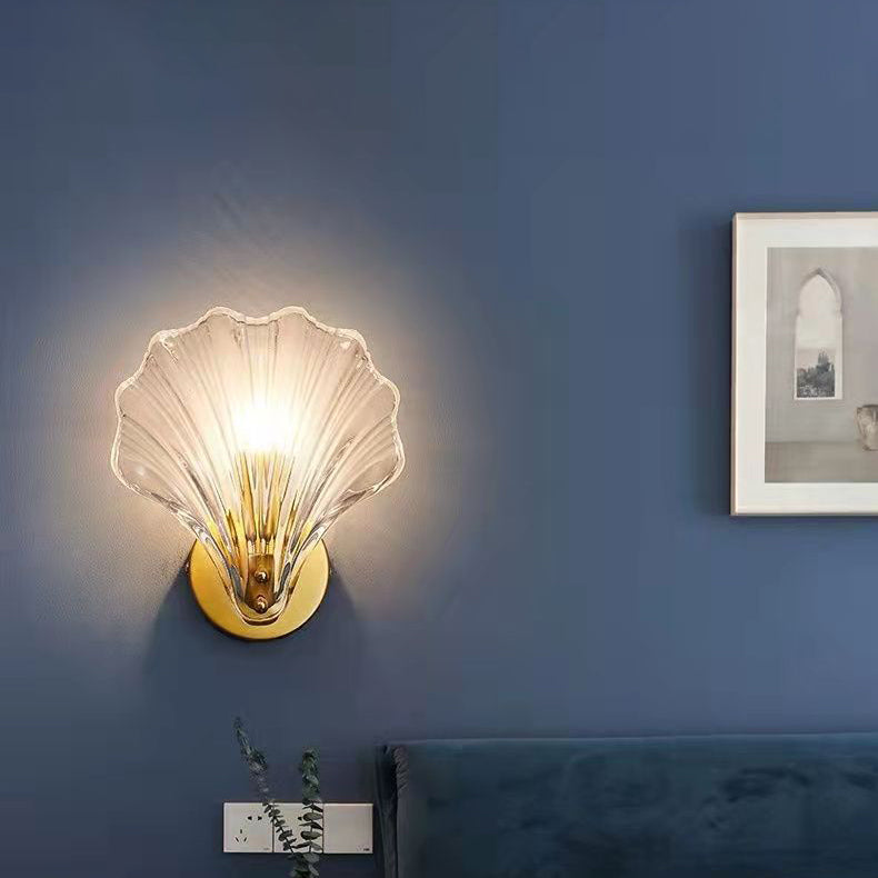 Contemporary Luxury Shell Glass Brass Finish Frame 1-Light Wall Sconce Lamp For Bedroom