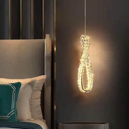 مصباح LED معلق بحلقة كريستالية فاخرة بتصميم عصري 