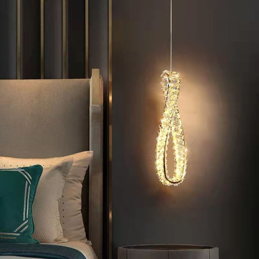 مصباح LED معلق بحلقة كريستالية فاخرة بتصميم عصري 