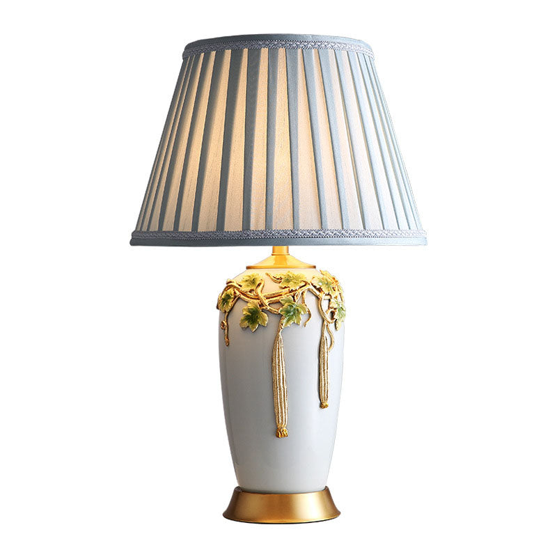 Traditional Chinese Ceramic Enamel Fabric 1-Light Table Lamp For Living Room