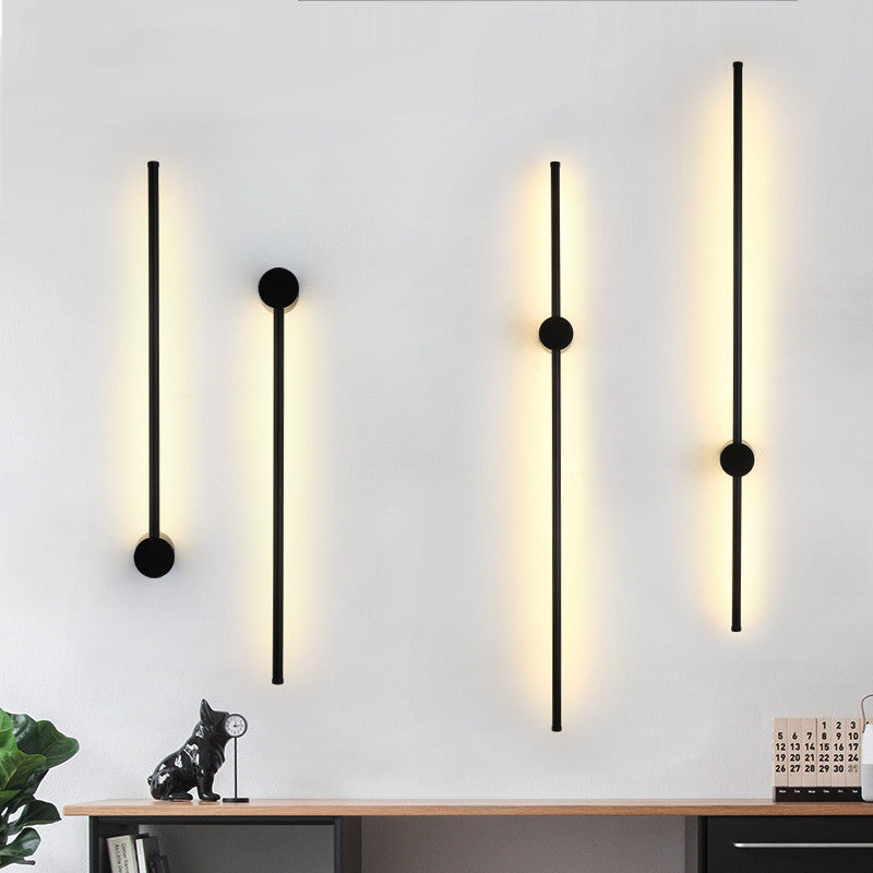 مصباح حائط LED طويل من الألومنيوم والحديد والسيليكون بتصميم عصري بسيط لغرفة النوم 