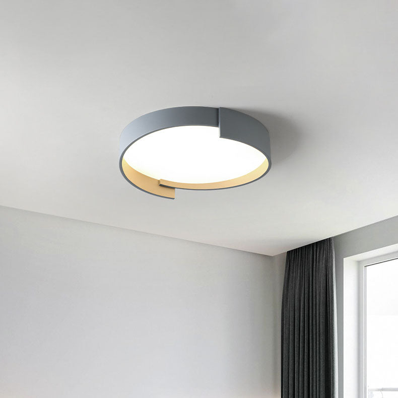 Nordic Simplicity Round Geometric Edge LED Flush Mount Ceiling Light