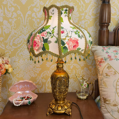 Traditional European Vintage Floral Texture Fabric Pleated Resin Base 1-Light Table Lamp For Home Office