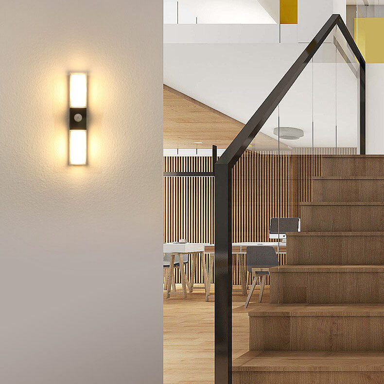 مصباح حائط LED خارجي مقاوم للماء بتصميم مستطيل بسيط وحديث مصنوع من الألومنيوم 