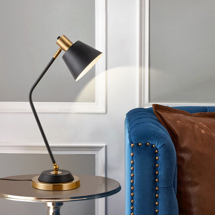 Modern Minimalist Solid Color Iron 1-Light Table Lamp