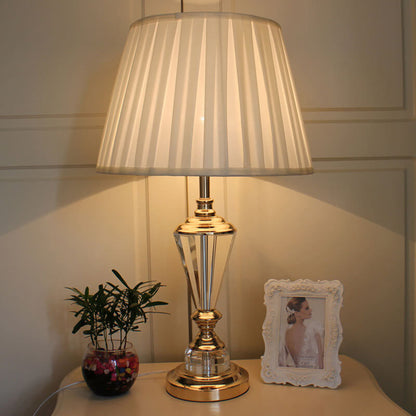 European-style Simple Crystal Fabric 1-Light Table Lamp