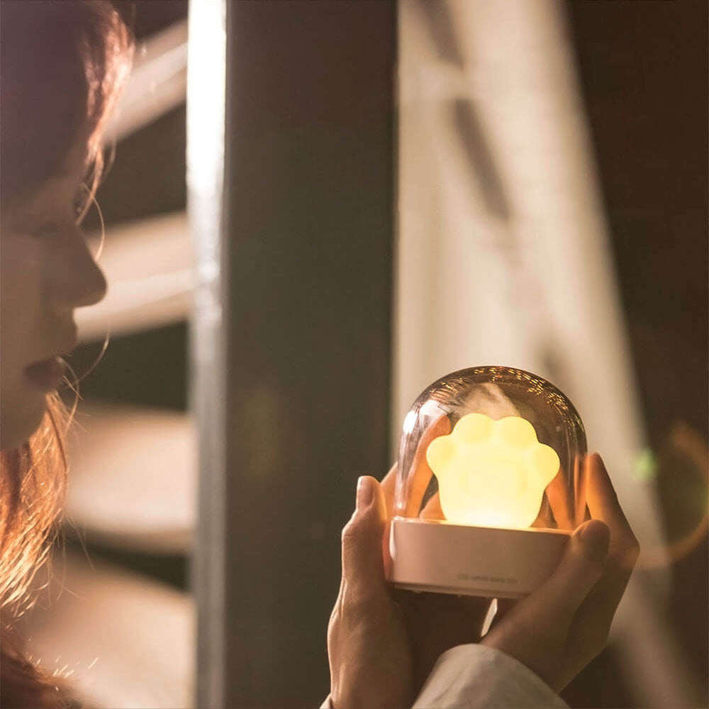 Creative Cartoon Cat Claw LED Eye Protection USB Night Light Table Lamp