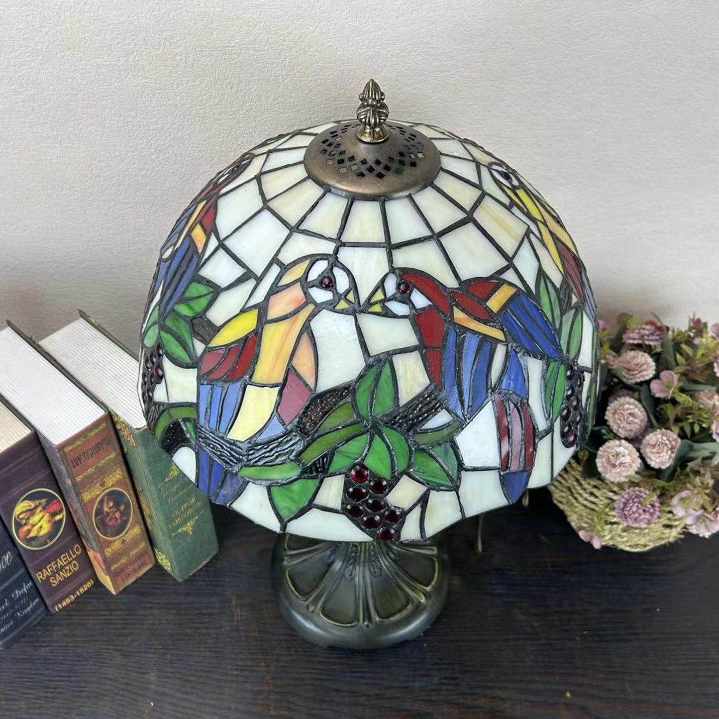 Traditional Tiffany Metal Glass Dome Grape Flower Dragonfly Butterfly 1-Light Table Lamp For Bedside