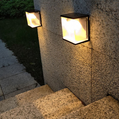 مصباح حائط LED للديكور الخارجي بتصميم صندوق مستطيل يعمل بالطاقة الشمسية 