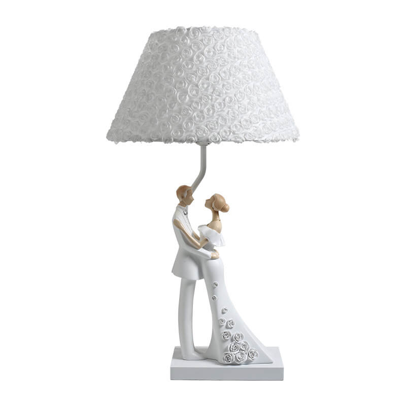 French Romantic Resin Hugging Couple Balloon Decor LED USB Table Lamp