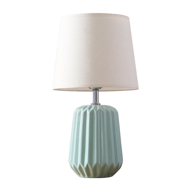 BulbBoss Table Lamp
