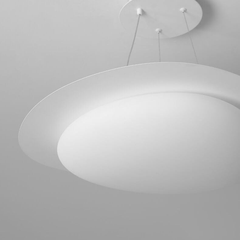 مصباح LED معلق من الحديد الأكريليكي باللون الأبيض بتصميم بسيط على الطراز الاسكندنافي 