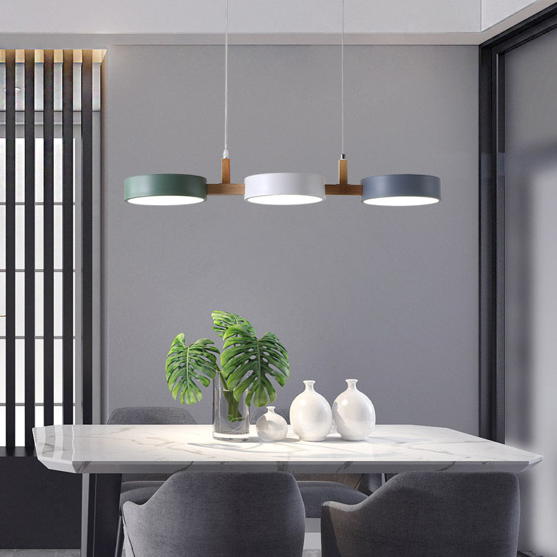 ثريا جزيرة LED معاصرة من الخشب الصلب مصنوعة من الأكريليك والمعدن بتصميم دائري على طراز الماكارون الإسكندنافي لغرفة الطعام 