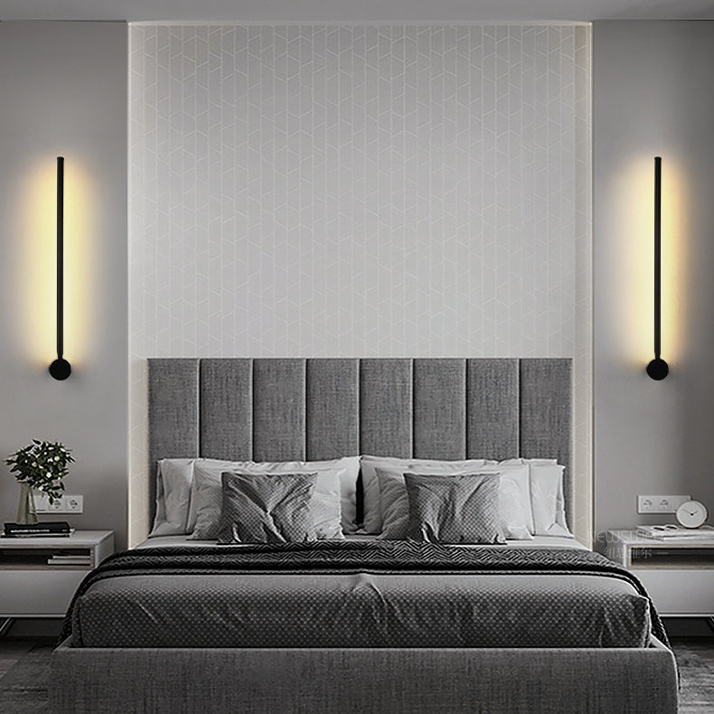 مصباح حائط LED طويل من الألومنيوم والحديد والسيليكون بتصميم عصري بسيط لغرفة النوم 
