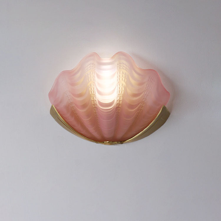 Modern Art Deco Shell Brass Glass 1-Light Wall Sconce Lamp For Bedroom