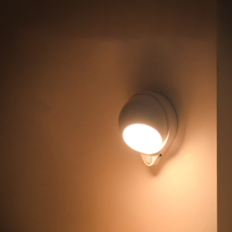 مصباح حائط ليلي مغناطيسي LED بتصميم قطرة الماء يستشعر جسم الإنسان 