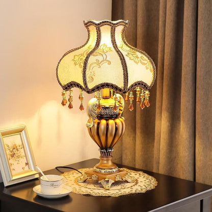 Traditional European Vintage Fabric Beaded Curtain Resin Base Palace 1-Light Table Lamp For Study