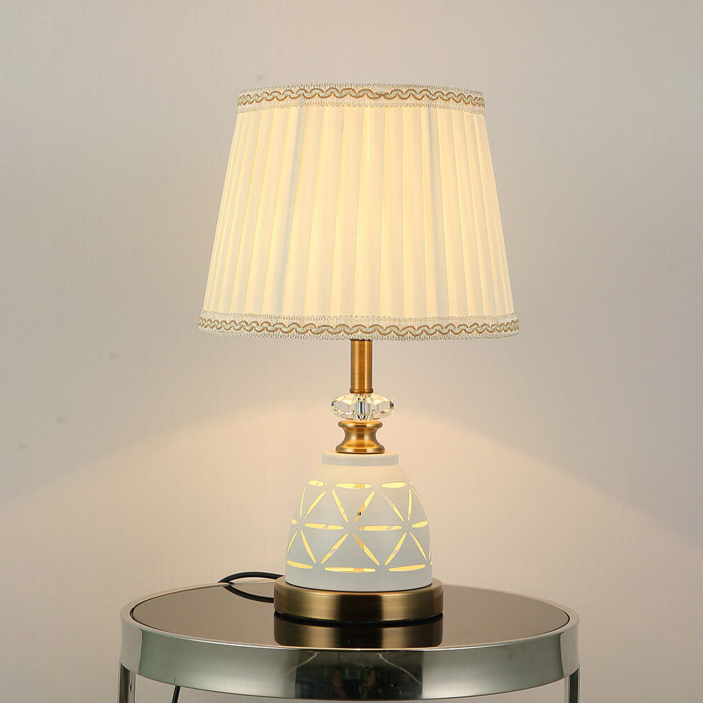 Modern Minimalist Solid Color Hardware Fabric 1-Light Table Lamp