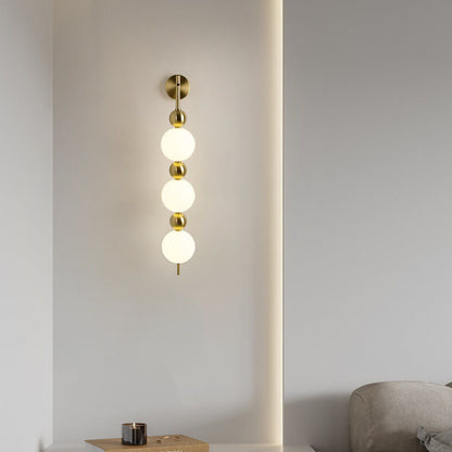 مصباح حائط LED بسلسلة من القرع بتصميم بسيط على الطراز الاسكندنافي 