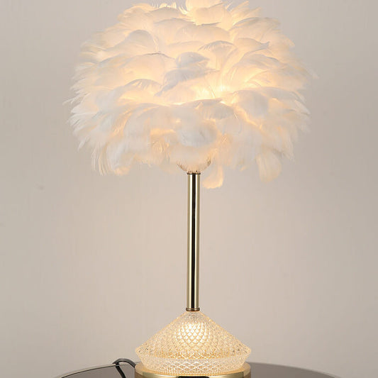 Modern Simple Feather Shade Diamond Acrylic Decorative 1-Light Table Lamp