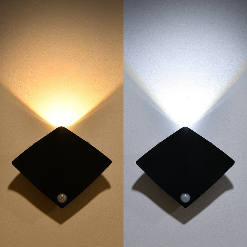 مصباح حائط LED بتصميم ستينغراي إبداعي حديث للكمبيوتر الشخصي 