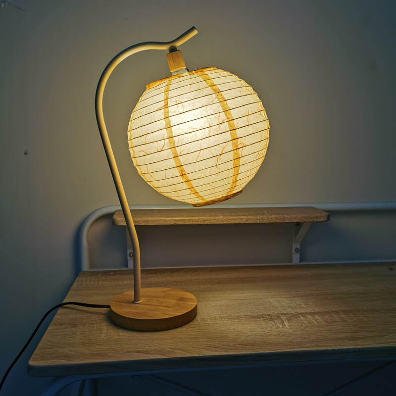 European Minimalist Pleated Solid Wood 1-Light Table Lamp