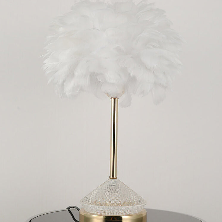 Modern Simple Feather Shade Diamond Acrylic Decorative 1-Light Table Lamp