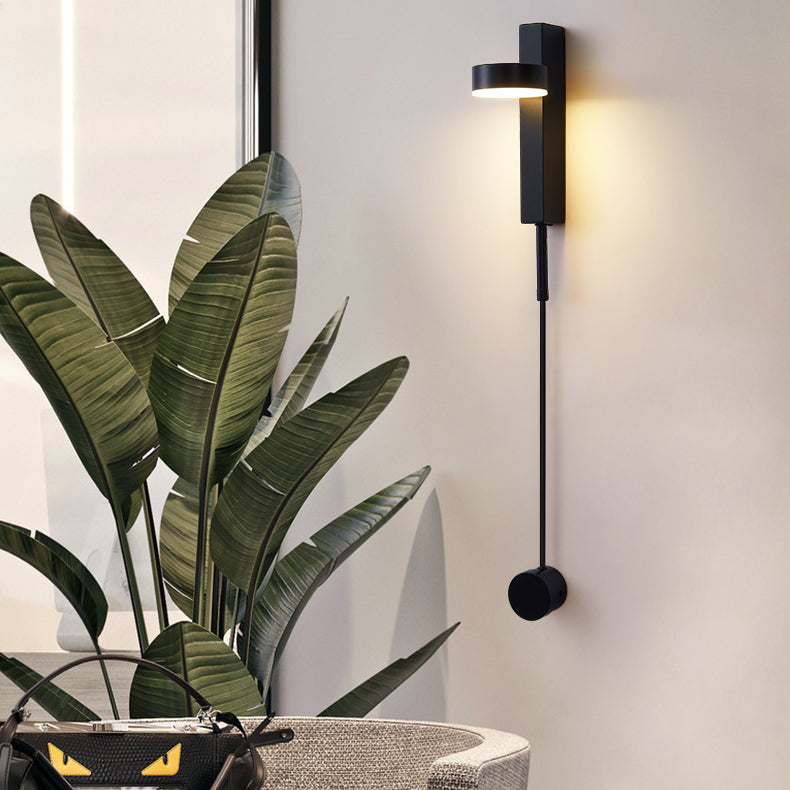 مصباح حائط LED طويل من الألومنيوم والحديد والأكريليك بتصميم عصري بسيط لغرفة النوم 