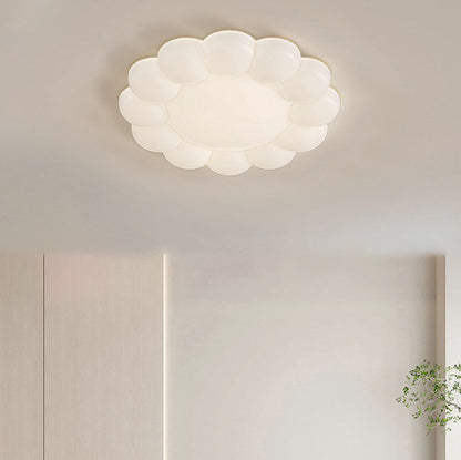 寝室用コンテンポラリー北欧クリームPEフラワーLEDフラッシュマウントシーリングライト