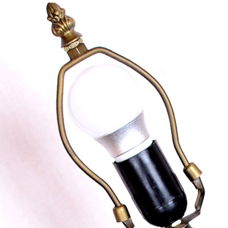 Traditional Tiffany Vintage Rose Stained Glass 1-Light Table Lamp For Study