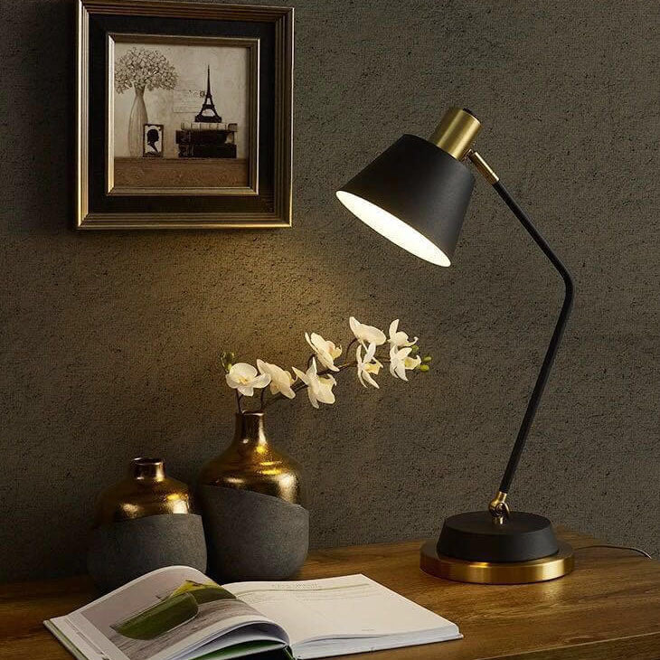 Modern Minimalist Solid Color Iron 1-Light Table Lamp