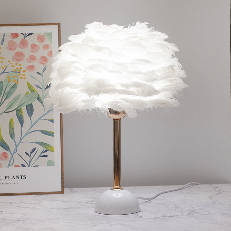 Modern Light Luxury Feather Round Shade Gold Pole 1-Light Table Lamp