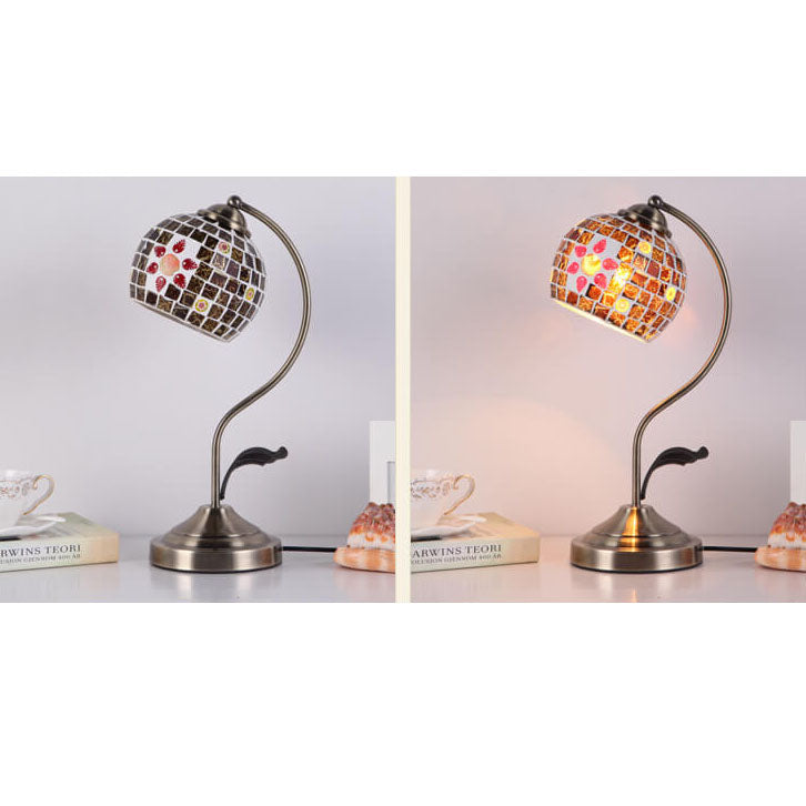 European Vintage Tiffany Round Head Glass Hardware 1-Light Table Lamp