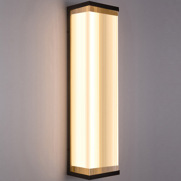 مصباح حائط خارجي LED مستطيل الشكل مصنوع من الفولاذ المقاوم للصدأ والأكريليك بتصميم عصري بسيط ومقاوم للماء للفناء الخارجي 