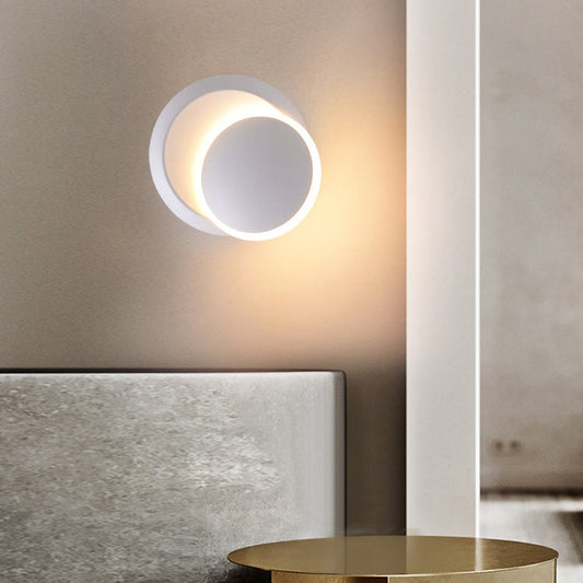 مصباح حائط LED دائري دوار من الألومنيوم بتصميم عصري بسيط لغرفة النوم