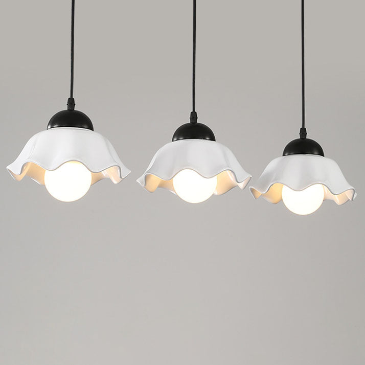 مصباح معلق سيراميكي من Nordic Rustic Hardware بإضاءة 1/3 