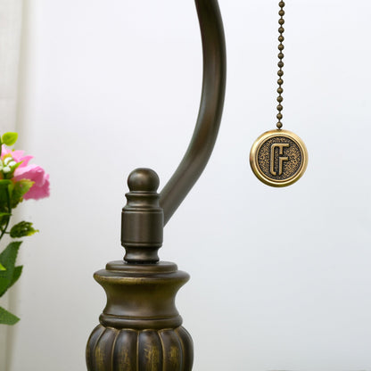 Traditional Tiffany Heart Design Stained Glass Resin Iron 1-Light Table Lamp For Bedroom