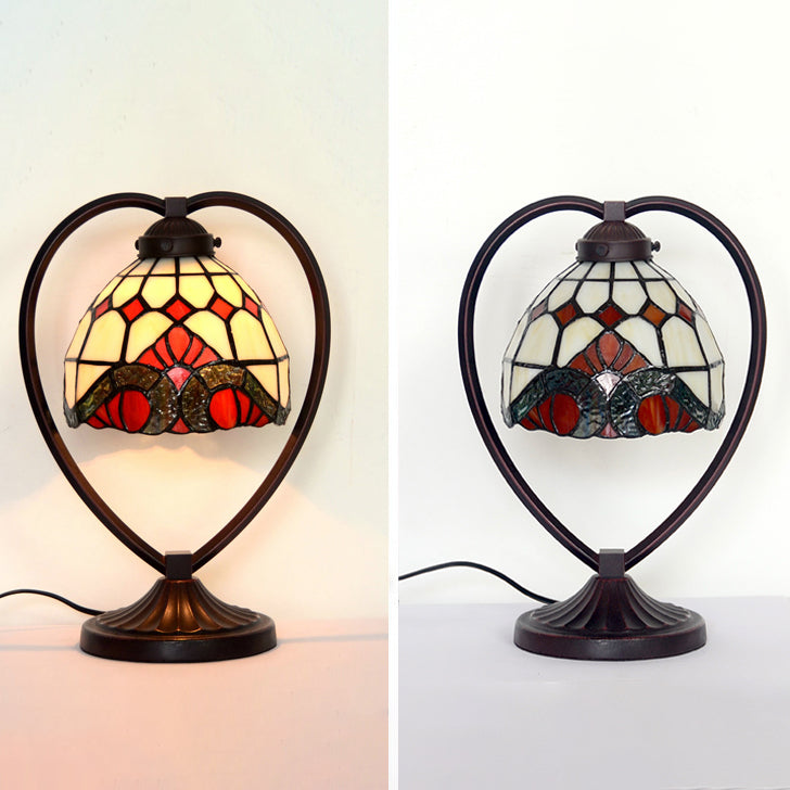 Traditional Tiffany Heart Zinc Alloy Stained Glass 1-Light Table Lamp For Bedroom