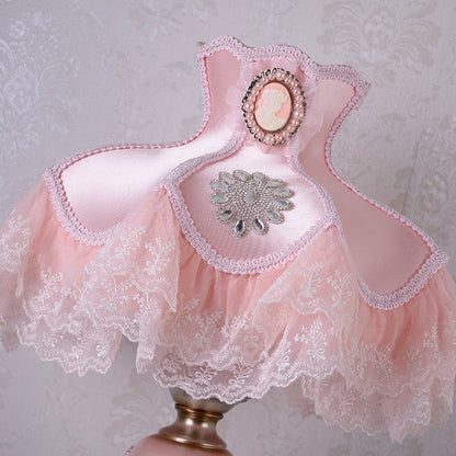 European-style Rustic Lace Resin 1-Light Table Lamp