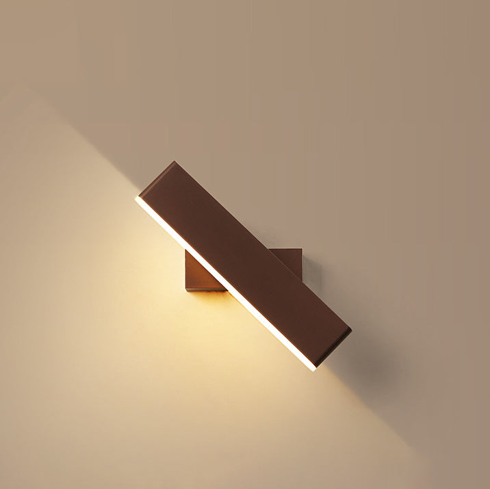 مصباح حائط LED من الحديد المكعب الأكريليكي بتصميم عصري بسيط لغرفة النوم 