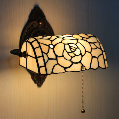 Traditional Tiffany Floral Stained Glass 1-Light Wall Sconce Lamp For Living Room