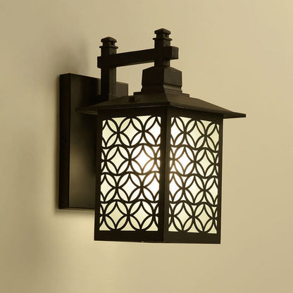 Traditional Chinese Rectangle Galvanized Sheet Zinc Alloy 1-Light Wall Sconce Lamp For Outdoor Patio