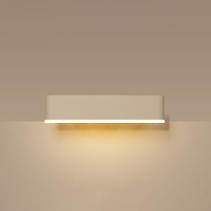 مصباح حائط LED من الحديد المكعب الأكريليكي بتصميم عصري بسيط لغرفة النوم 